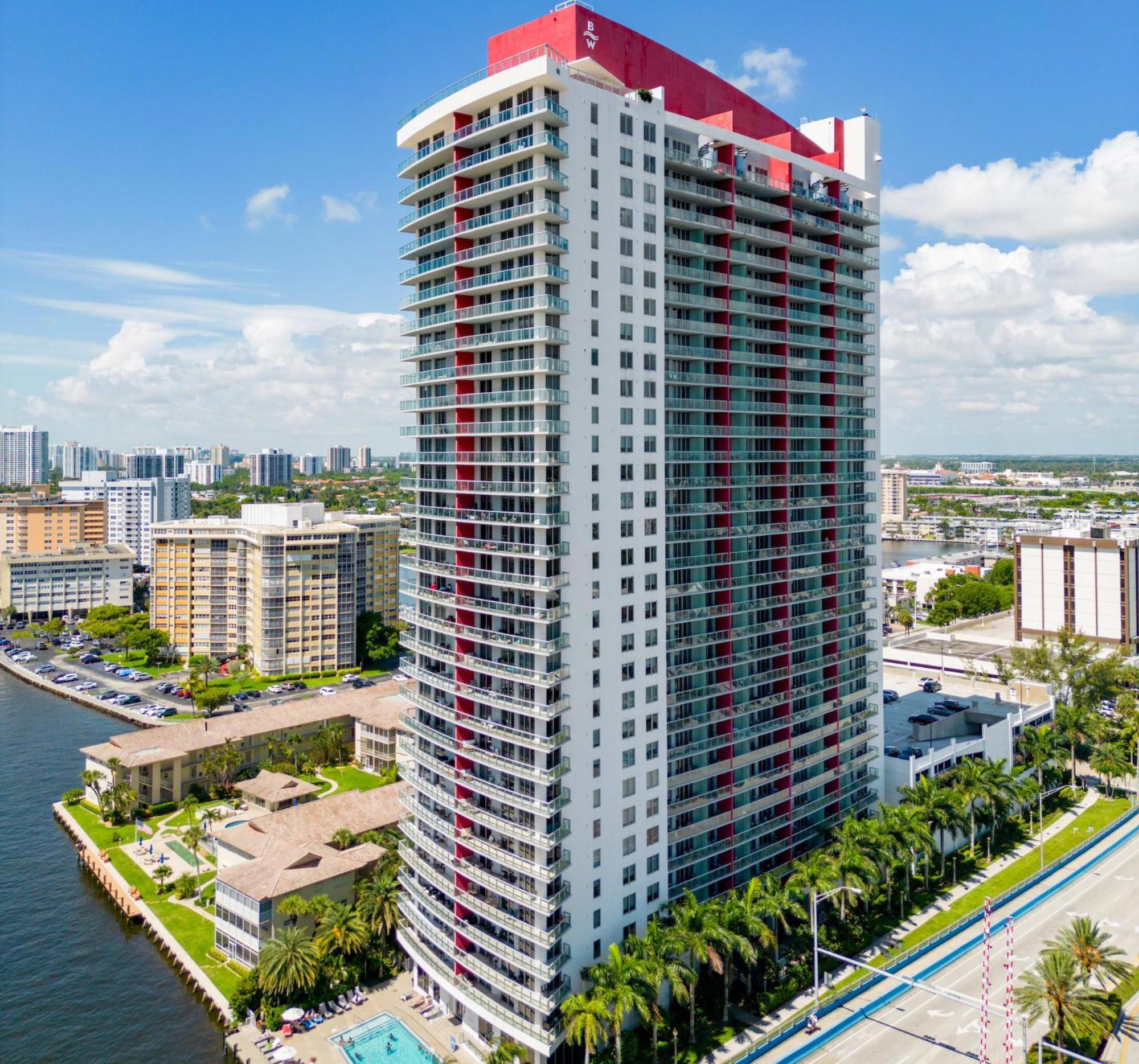 Vila 2602 E Hallandale Beach Blvd 1 Br Exteriér fotografie